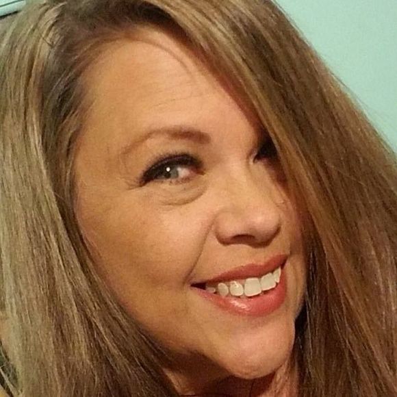 Meet your Posher, Cheryl - Picture 1 of 1